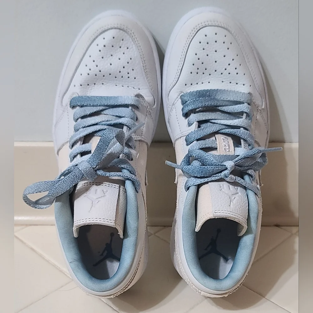 Jordan 1 Low SE Canvas Iris Whisper Sail Women's Size 7 - Picture 6 of 7